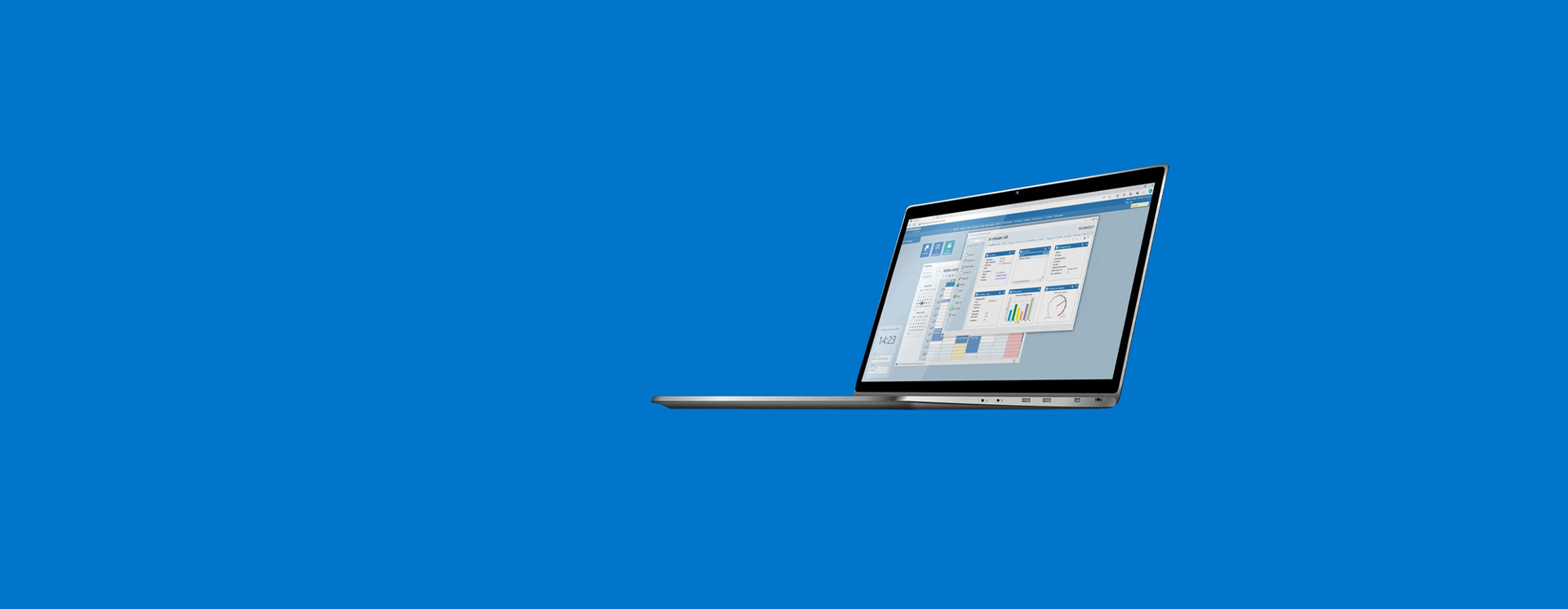 En blå bakgrundsbild med en laptop med Pyramid Hybrid Cloud på
